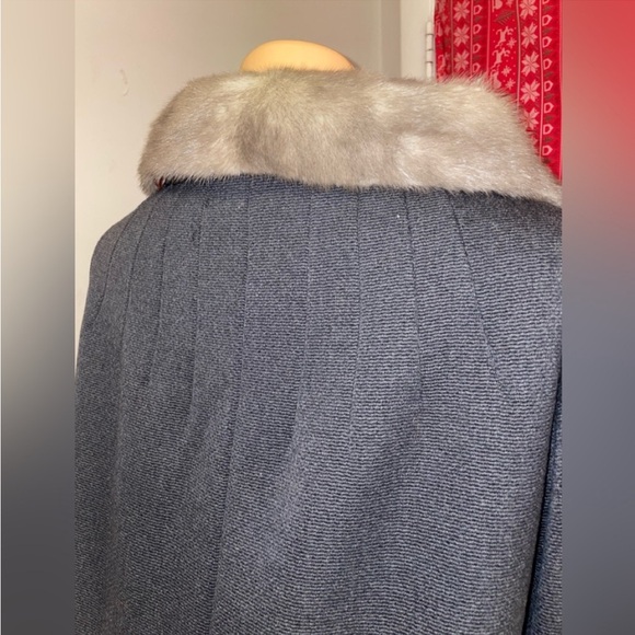EUC cape thick very hot in gray size L in excellent conditions - Picture 10 of 12